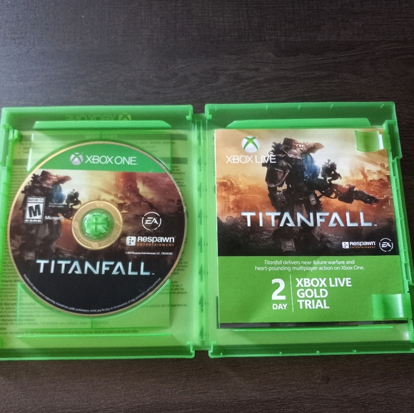 2014 Titanfall Xbox One Complete W/Manual - Picture 8 of 9